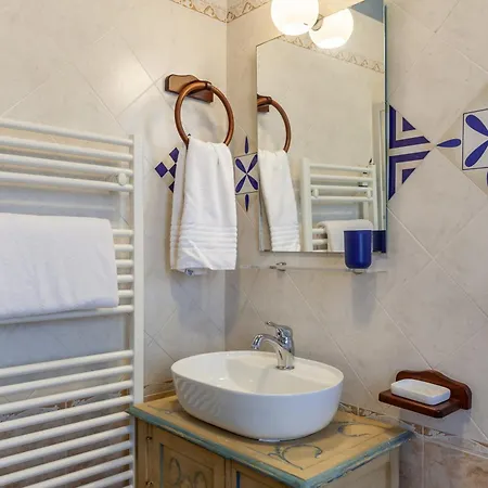 بيت للعطل Monolocale In E Uso Piscina *